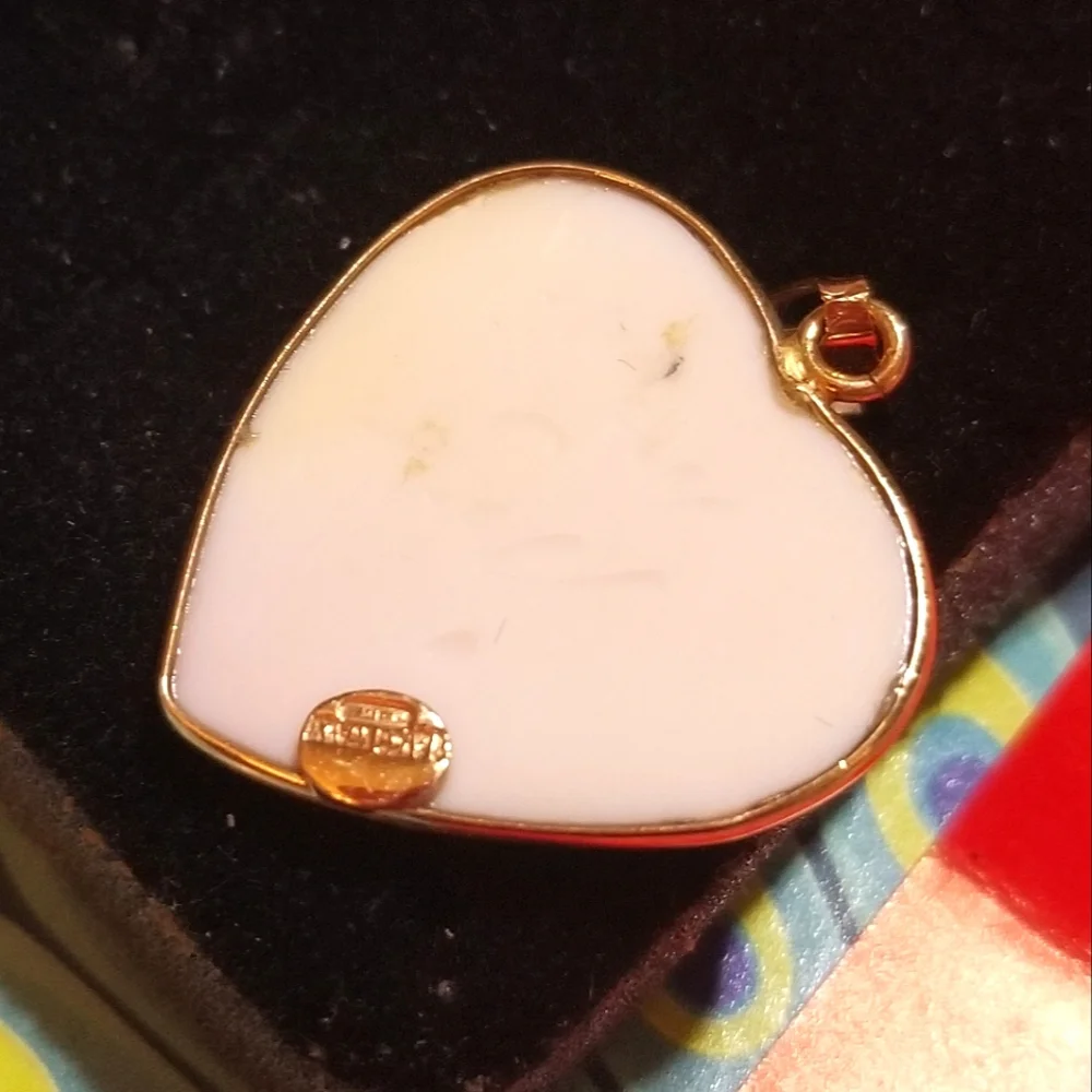 SOLID 14kt Gold Italian Angelskin Coral Cameo Pendant - Picture 7 of 8
